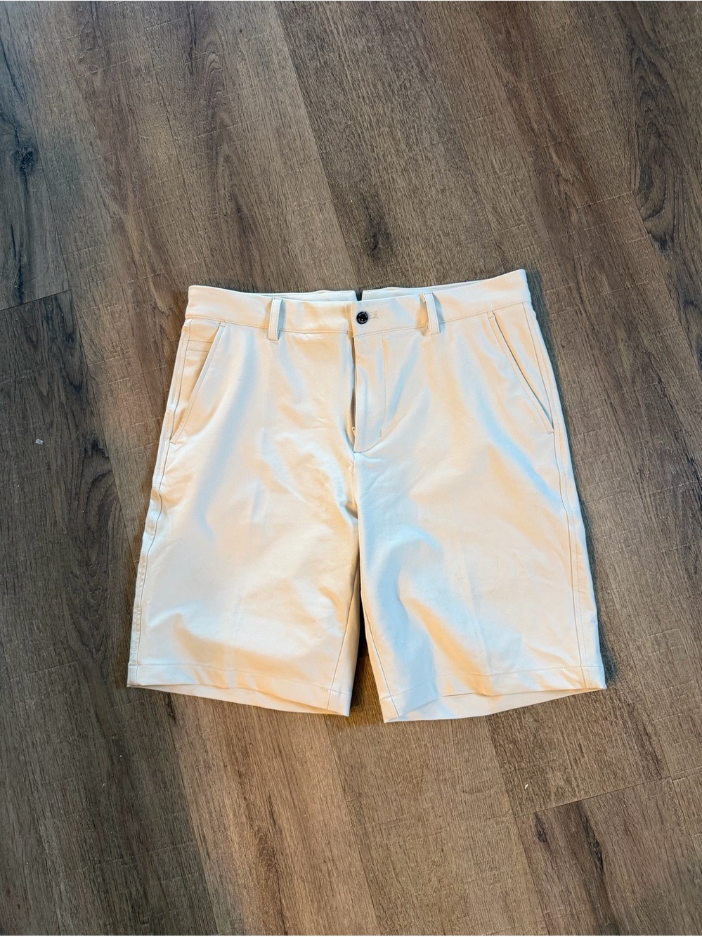 Dunning Men's Cream stretch golf Shorts